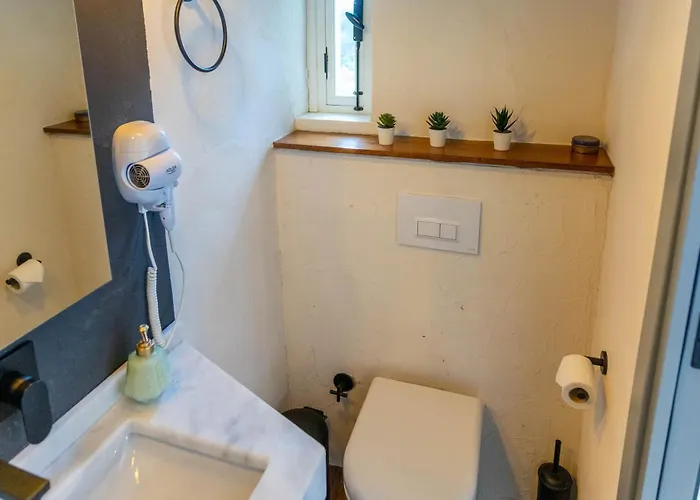 ゲストハウス Zalihe Boutique North 3*